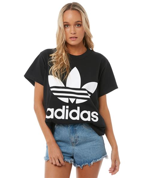 kledinglijnen adidas|adidas clothing for women.